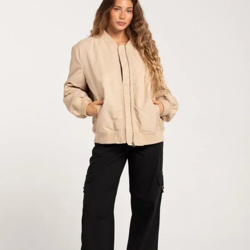Full Tilt Beige Bomber Jacket | Women’s Size Medium - Picture 2 of 6